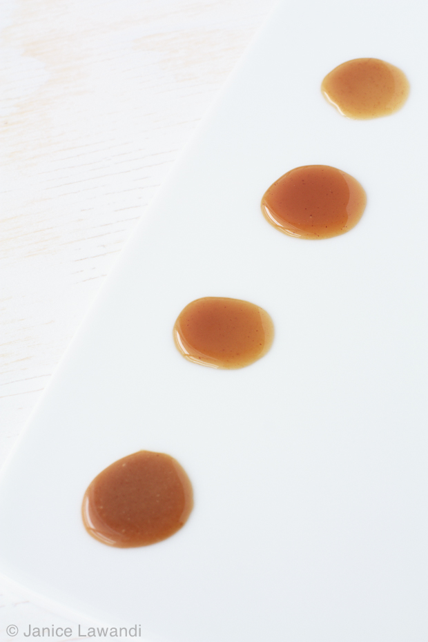 quick caramel sauces drops of quick caramel sauces made with different additives | kitchen heals soul