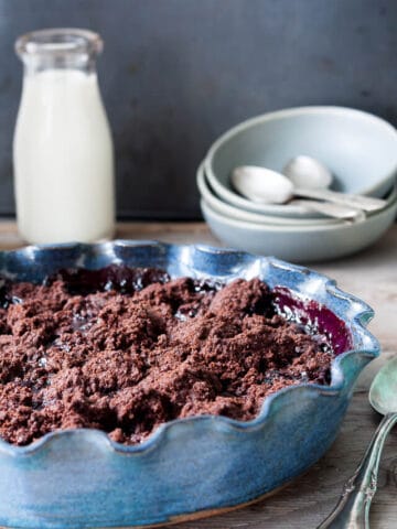 Bing cherry chocolate crumble