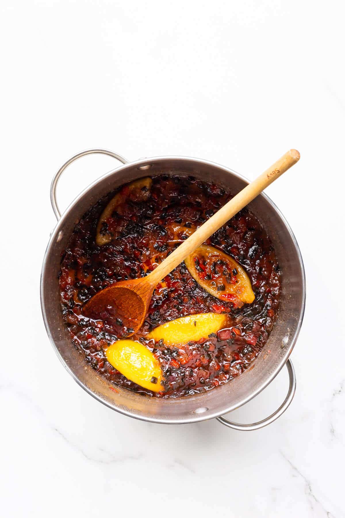 A pot of jalapeño jam ready to be transferred to jars.
