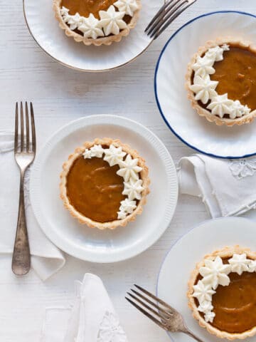 Little pumpkin tarts