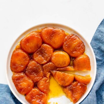 Sliced apple tarte tatin